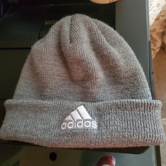adidas grey beanie